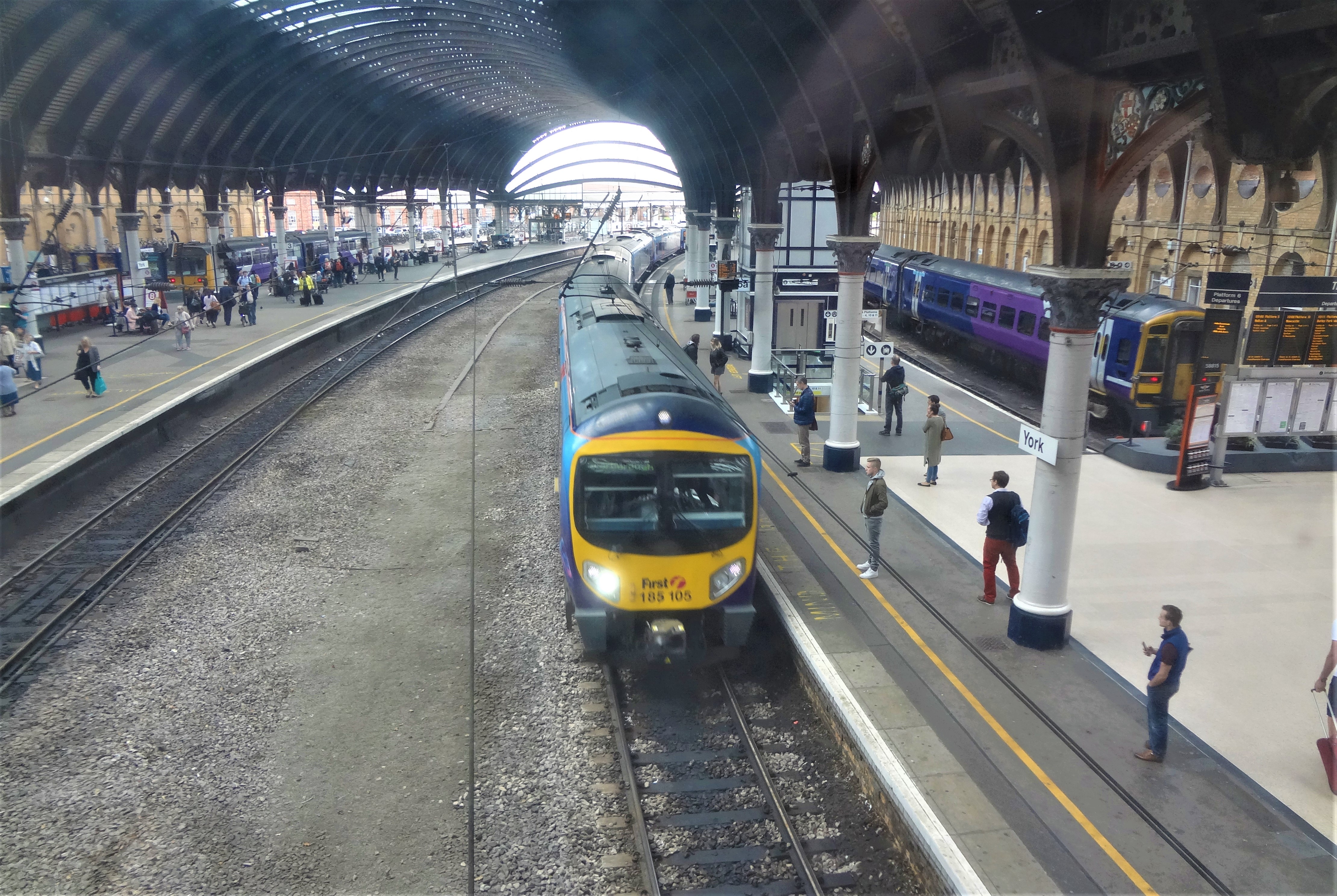 【入手困難・イギリス製のVintage品】英国鉄道　信号灯　BR社　ツインレンズ 国鉄の看板特急―2つのインターシティ