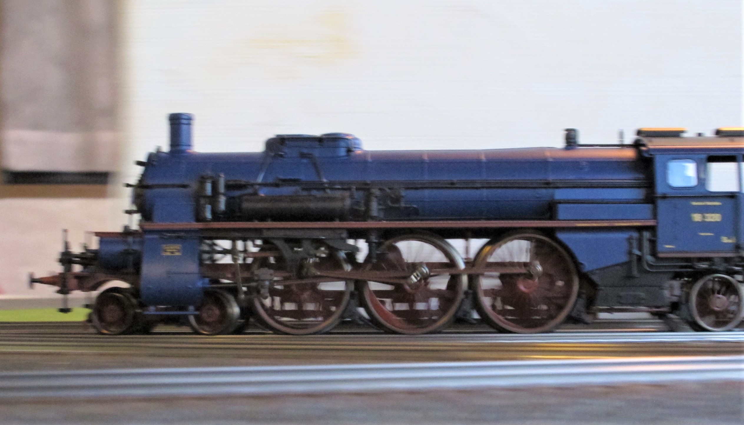 メルクリンの写真から | 畑川 治の車・鉄道そして旅